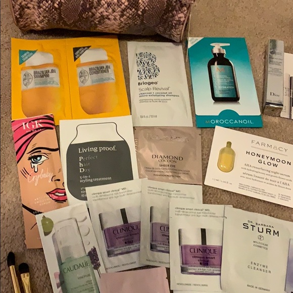 Large Bundle of Skincare and Makeup - Picture 6 of 7